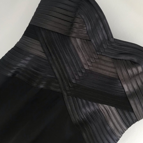 BCBG Dress size 6 - Picture 3 of 6